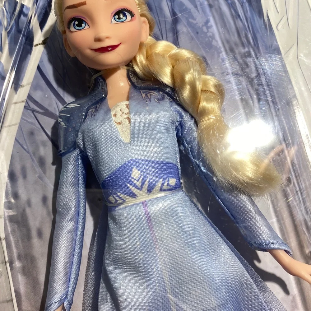 Frozen Elsa Doll Disney Frozen Princess Rare Barbie Doll Collectors Item !